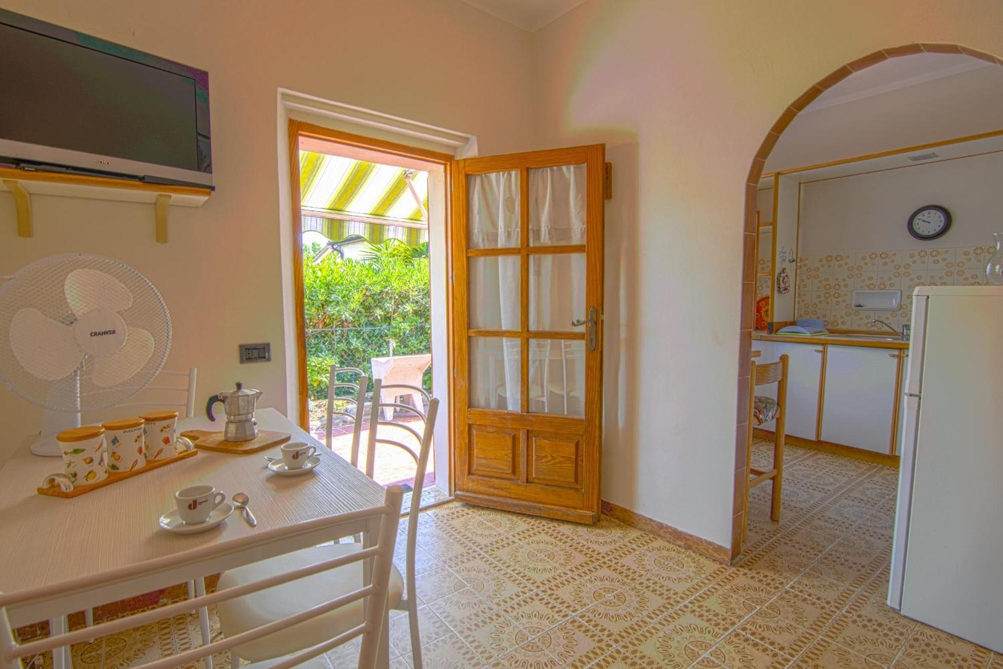 Appartamenti Casa Dini Marina di Campo Bagian luar foto
